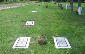 multiple-grave-marker-borders